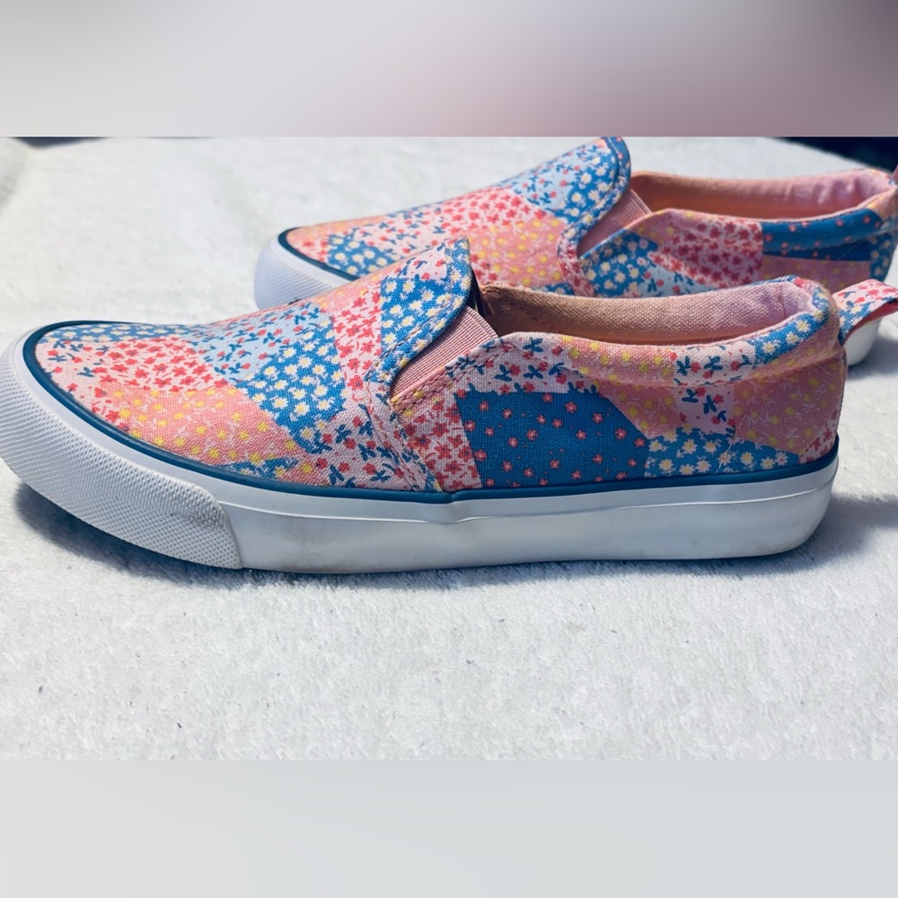 Brand New - Slip On Sneakers By L&D - Size 4 Big Girls - box 3